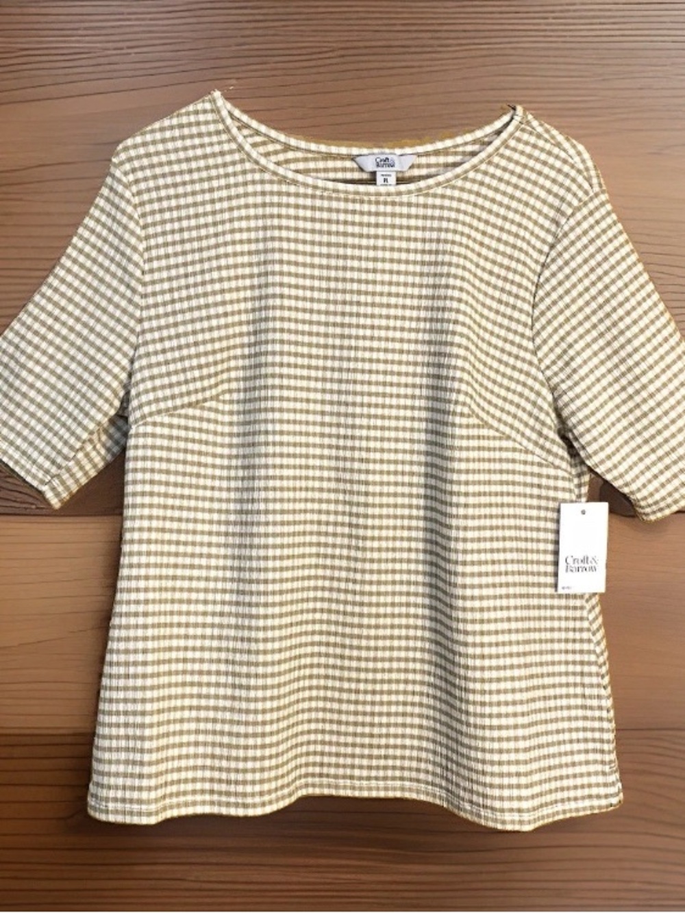 Croft & Barrow Beige/white Gingham Crinkle Crew Neck Too Women’s Petite Large